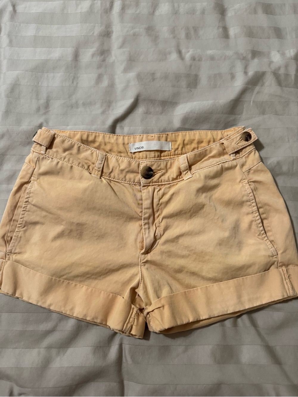 Vince Misfit Cuffed Shorts in Dijon